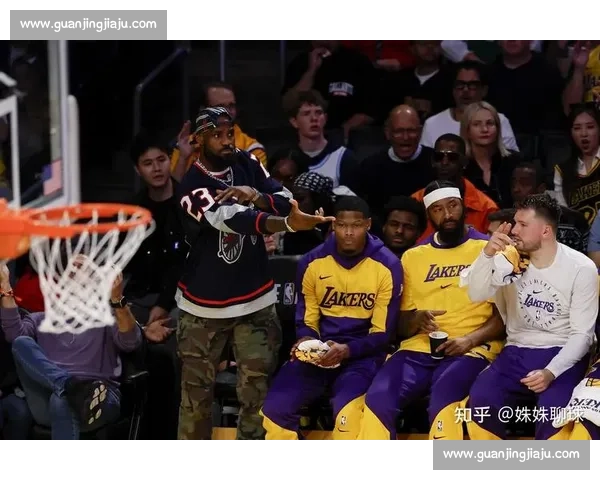 阿德巴约强势对决湖人内线攻防博弈引爆焦点之战季后赛舞台巅峰夜